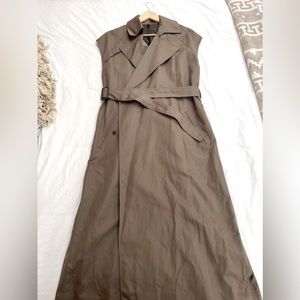 Gorgeous Helmut Lang sleeveless trench vest in NWT mint condition for holidays!